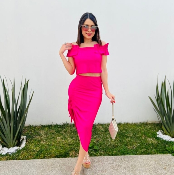 Woman's two piece set - Picture 8 of 8